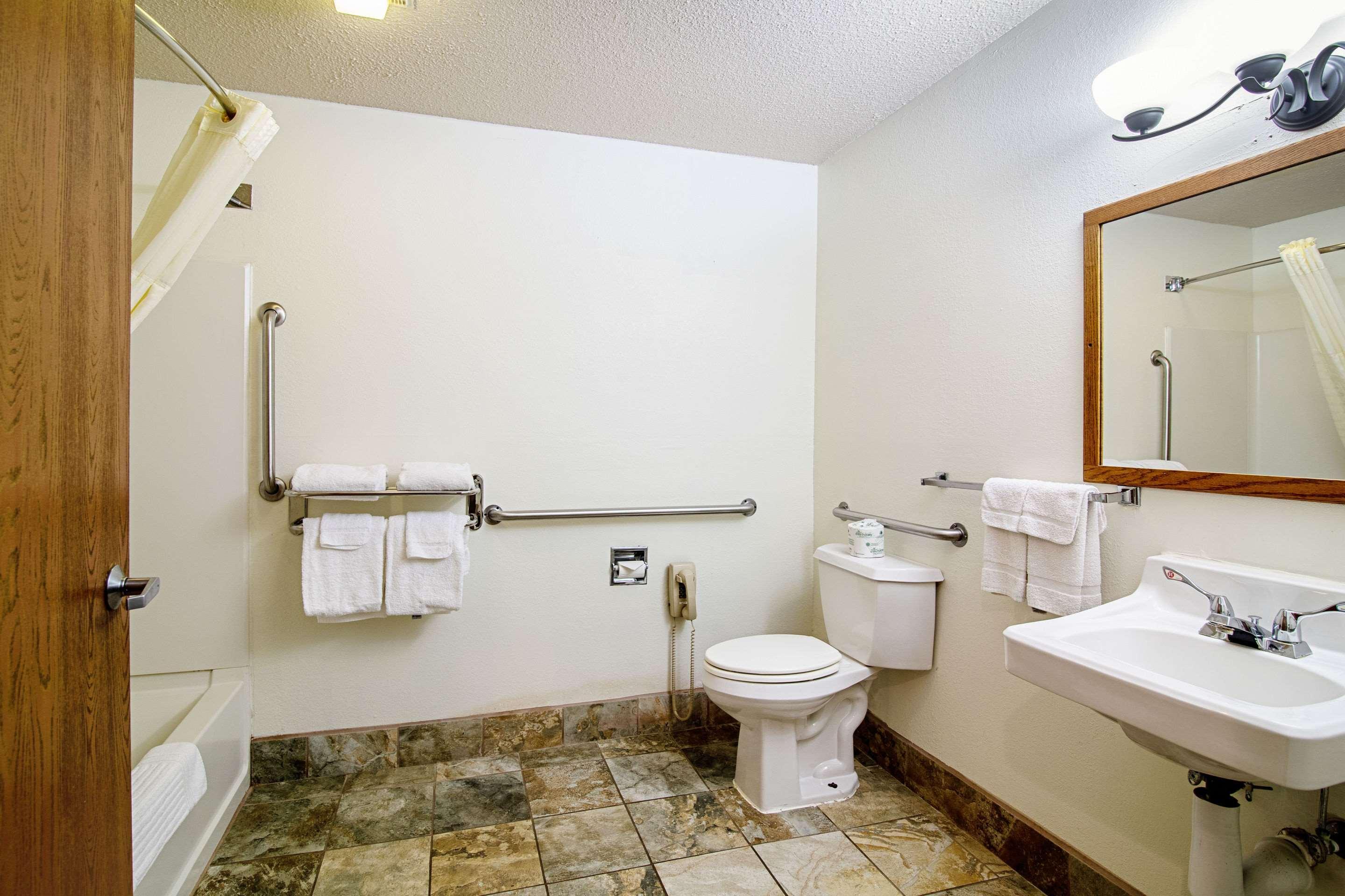 Quality Inn Абърдийн Екстериор снимка